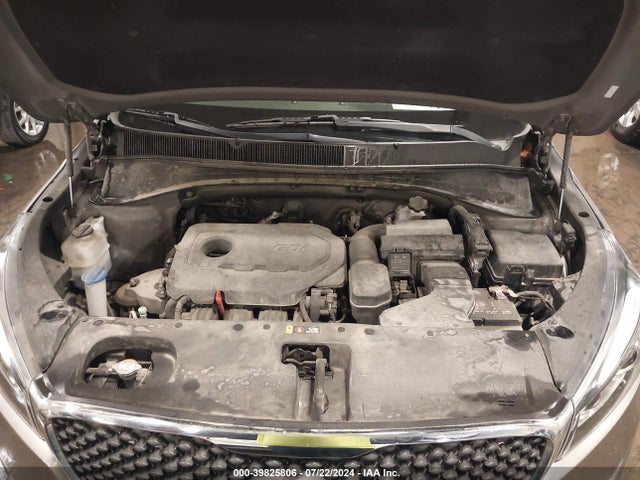 5XYPG4A38JG410373 KIA Sorento 2.4l Lx