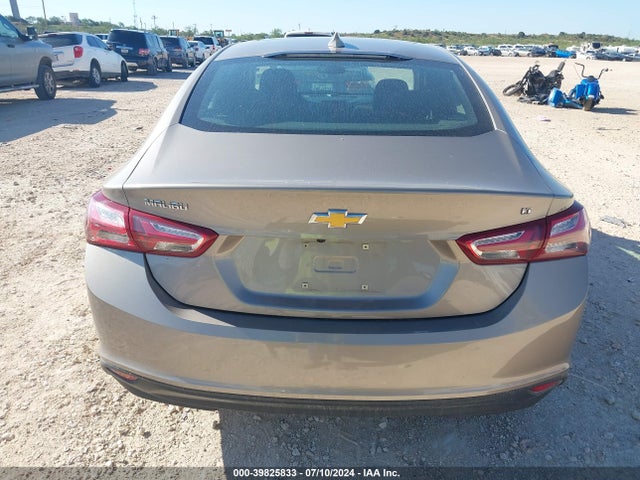 39825833 :رقم المزاد ، 1G1ZD5ST6NF139997 vin ، 2022 Chevrolet Malibu Fwd Lt مزاد بيع