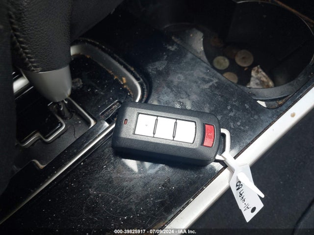 2019 MITSUBISHI OUTLANDER JA4AZ3A36KZ034280 Photo 10