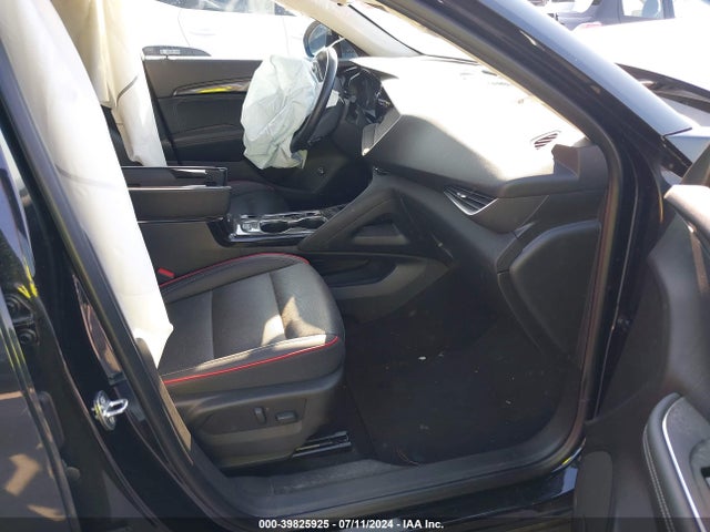 LRBFZNR40PD054127 Buick Envision Essence Fwd