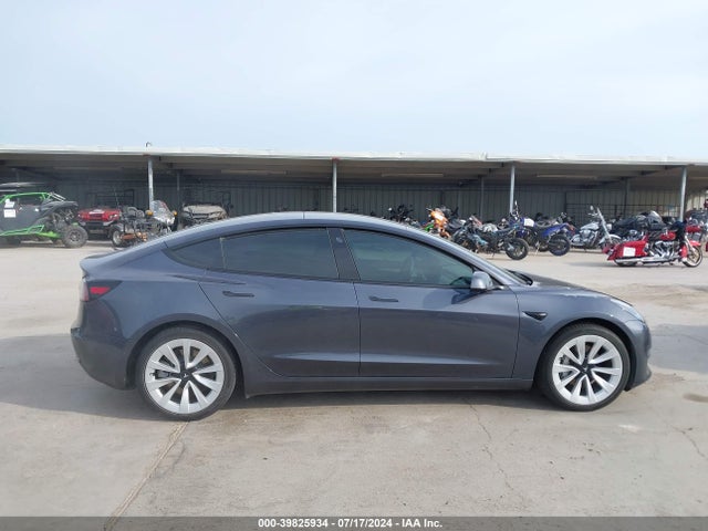 Tesla Model 3 Rear-wheel Drive 2022 5YJ3E1EA2NF241122 Image 12