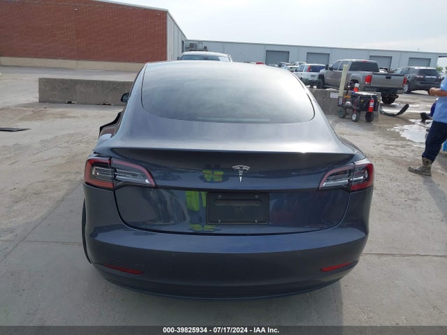 Tesla Model 3 Rear-wheel Drive 2022 5YJ3E1EA2NF241122 Image 15