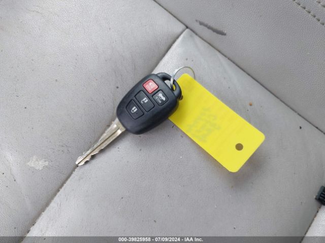 4T1BF1FK4FU094838 Toyota CAMRY XLE