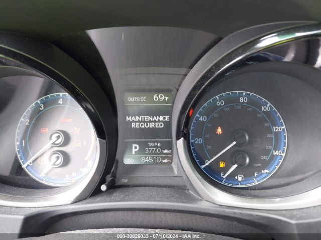 2T1BURHE4FC401339 Toyota Corolla S Premium