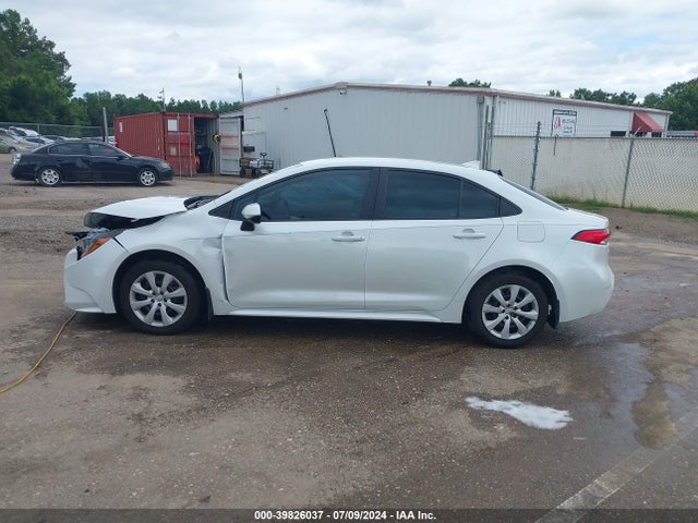 Toyota COROLLA LE 2022 5YFEPMAE5NP363300 Image 14