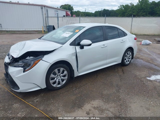 Toyota COROLLA LE 2022 5YFEPMAE5NP363300 Image 2