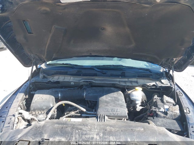 1C6RR6FG4LS128441 RAM 1500 Classic Tradesman Quad Cab 4x2 6'4 Box