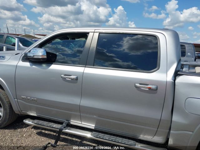 1C6SRFJTXNN204686 RAM 1500 Laramie  4x4 5'7 Box