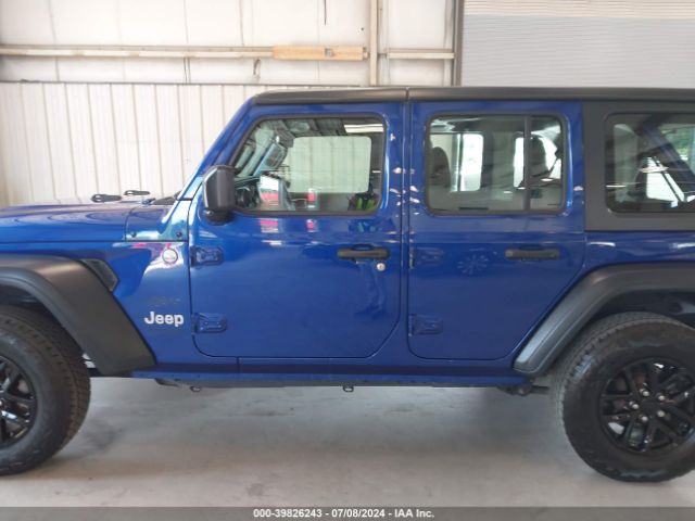 1C4HJXDN9JW241438 Jeep Wrangler Unlimited Sport 4x4