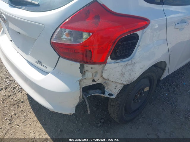 Ford FOCUS SE 2014 1FADP3K2XEL158323 Image 6