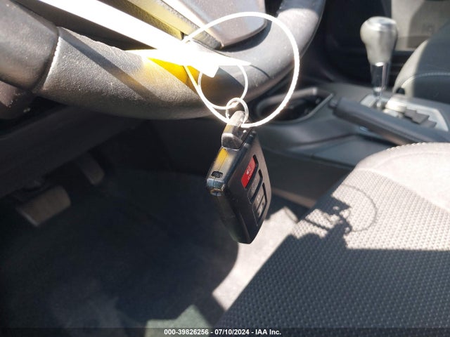 Toyota Rav4 Xle 2018 2T3WFREV8JW455841 Image 11