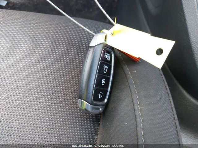KM8K32AB4NU807886 Hyundai Kona Sel