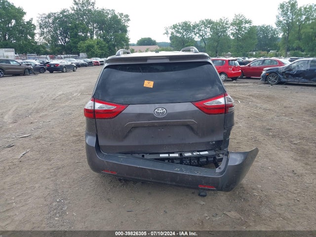 Toyota Sienna Le 8 Passenger 2017 5TDKZ3DC1HS809682 Image 17