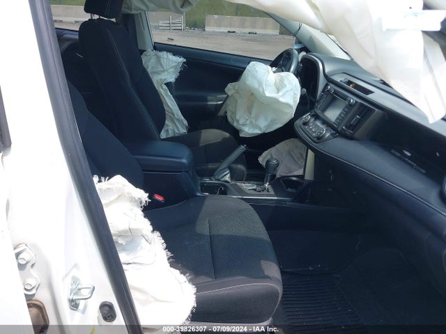 Toyota Rav4 Xle 2017 JTMWFREV4HD106795 Image 5