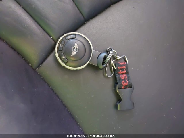 2008 MINI COOPER WMWMF33558TT60817 Photo 10