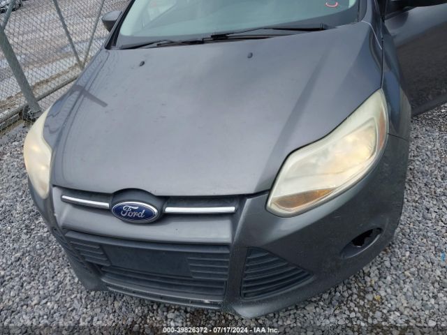 1FADP3F25EL318652 Ford FOCUS SE