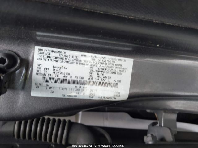 1FADP3F25EL318652 Ford FOCUS SE