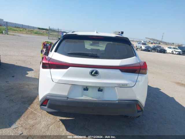 JTHX3JBH4L2024114 Lexus UX 200