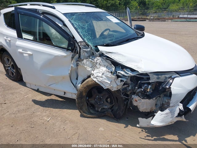 Toyota RAV4 LE 2017 JTMZFREV4HJ140766 Image 6