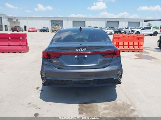 3KPF24AD1PE667836 KIA Forte Lxs