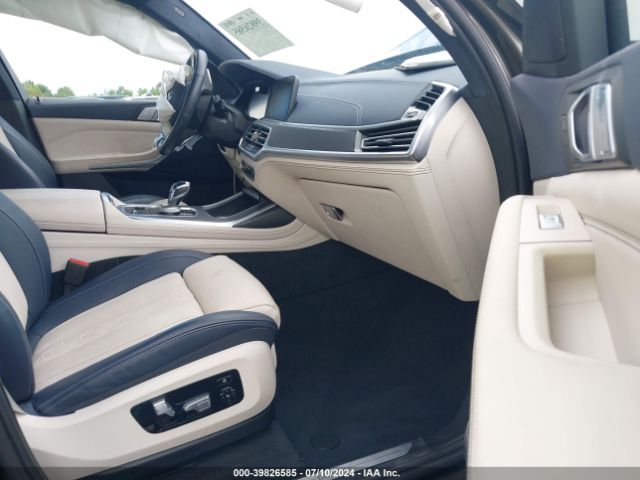 5UXCW2C07N9M52922 BMW X7 Xdrive40i