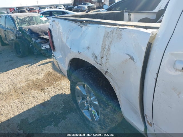 1C6RR6LM4JS317842 RAM 1500 Lone Star  4x2 5'7 Box