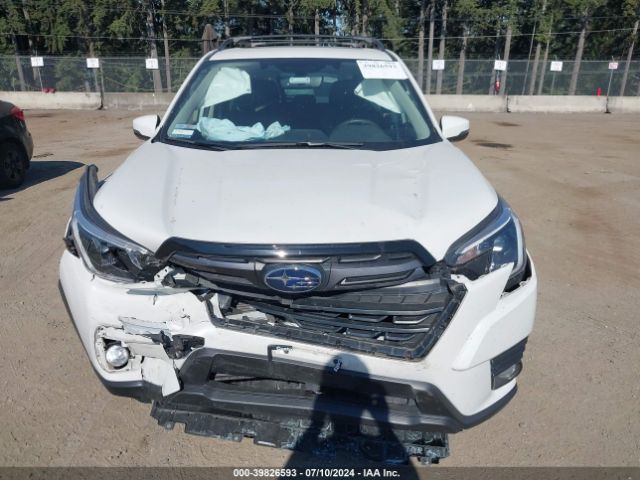 JF2SKAPC8NH437490 Subaru Forester Limited