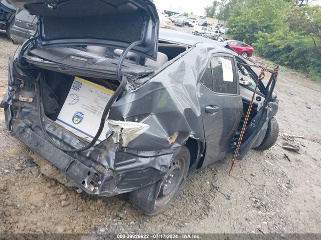 Toyota COROLLA LE 2017 5YFBURHE0HP650840 Image 4