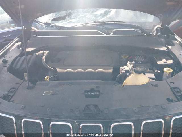 Jeep Compass Latitude 4x4 2018 3C4NJDBB6JT162227 Image 10