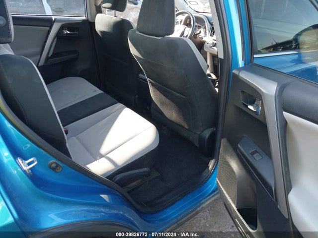 Toyota Rav4 Xle 2018 2T3WFREV3JW457951 Image 8