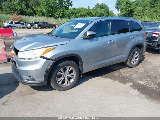 Toyota Highlander Xle V6 2014 5TDJKRFH3ES022868 Image 2