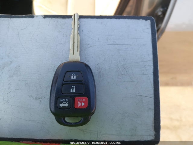 Toyota COROLLA LE 2016 5YFBURHE5GP448204 Image 11