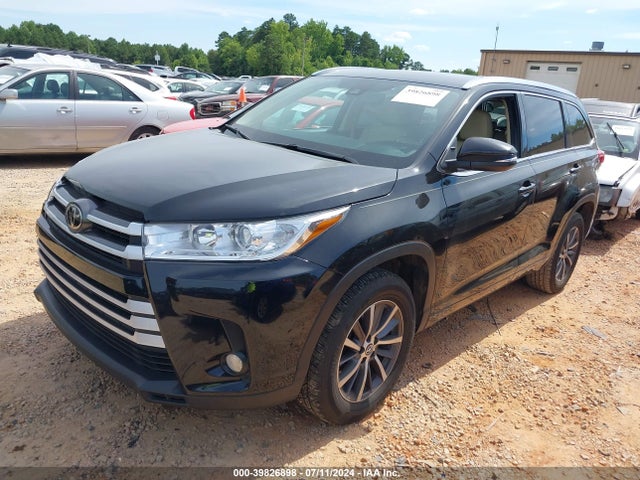 Toyota Highlander Xle 2017 5TDKZRFH7HS509088 Image 2