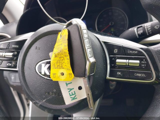 3KPF24AD8LE221760 KIA Forte Lxs