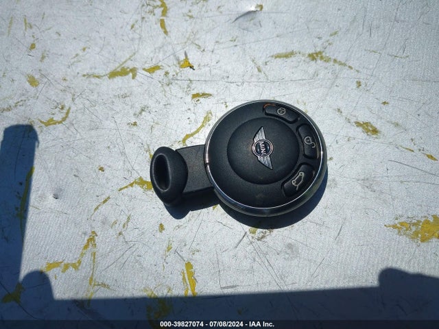 2012 MINI COOPER WMWSU3C57CT185153 Photo 10