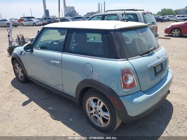 2012 MINI COOPER WMWSU3C57CT185153 Photo 2