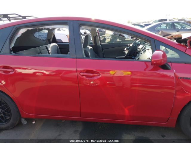 JTDZN3EU6EJ002228 Toyota Prius V Three
