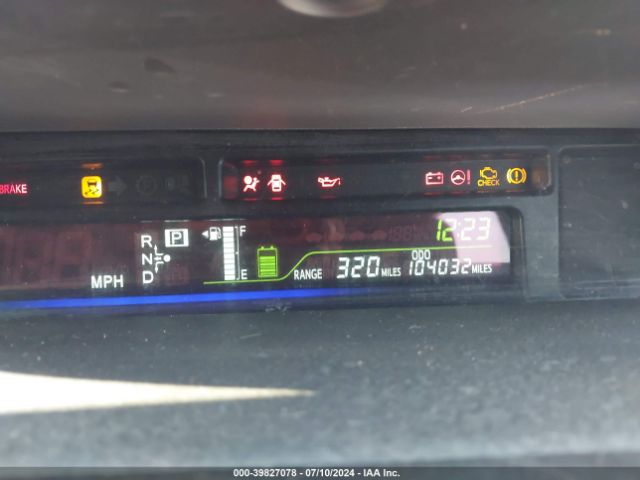 JTDZN3EU6EJ002228 Toyota Prius V Three