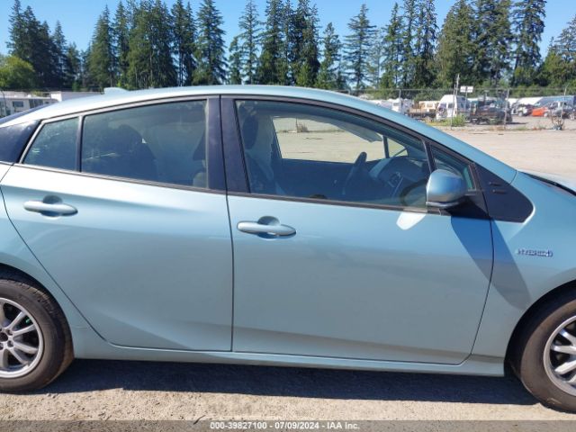 JTDL9MFU0N3032134 Toyota Prius Le Awd-e