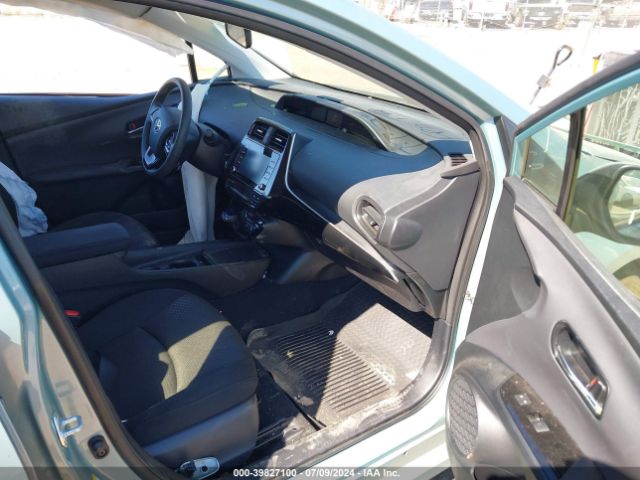 JTDL9MFU0N3032134 Toyota Prius Le Awd-e