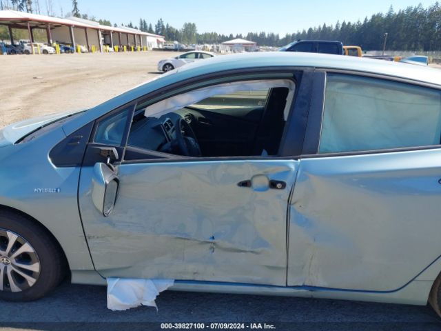 JTDL9MFU0N3032134 Toyota Prius Le Awd-e