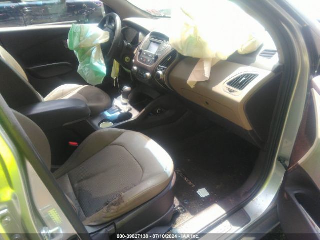 KM8JT3AFXFU072790 Hyundai TUCSON GLS