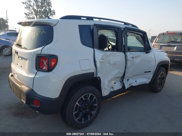 ZACNJDB16PPP39956 Jeep Renegade Upland 4x4