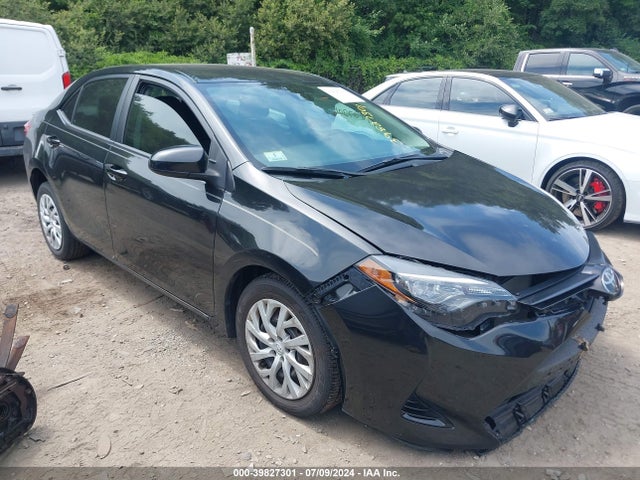 Toyota COROLLA LE 2019 5YFBURHE2KP858645 zdjęcie główne