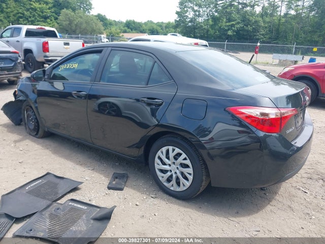 Toyota COROLLA LE 2019 5YFBURHE2KP858645 Image 3