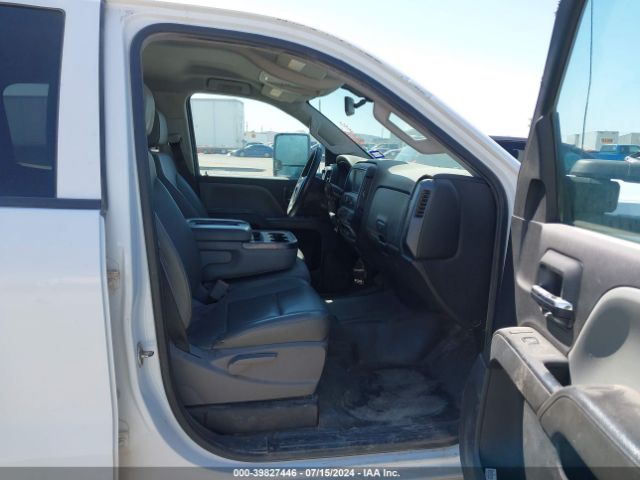 1GC1CUEG2JF130160 Chevrolet Silverado 2500hd Wt