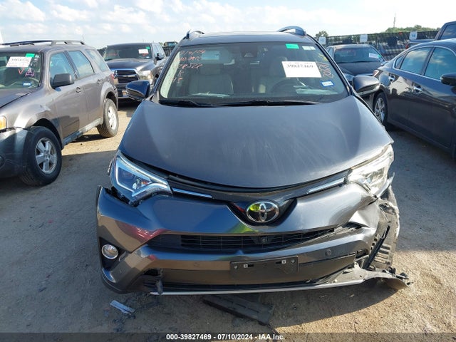 Toyota Rav4 Limited 2017 JTMDFREV9HD203711 Image 12