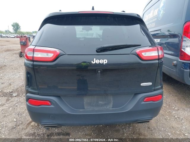 1C4PJLCS7FW720900 Jeep Cherokee Latitude