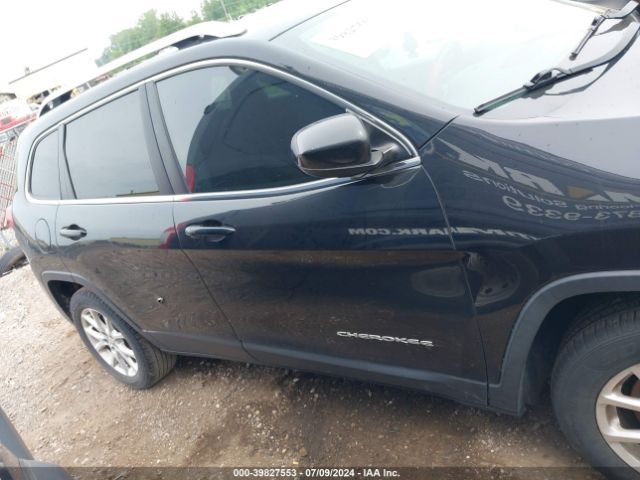 1C4PJLCS7FW720900 Jeep Cherokee Latitude