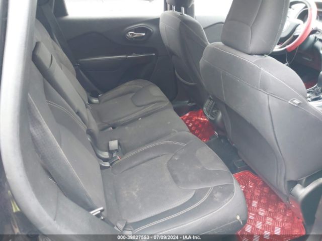 1C4PJLCS7FW720900 Jeep Cherokee Latitude